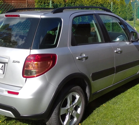 Suzuki SX4 cena 18500 przebieg: 204000, rok produkcji 2010 z Wadowice małe 46